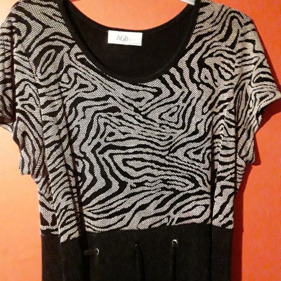 Ladies Maxi Dress by AGB - Picture 2 of 3